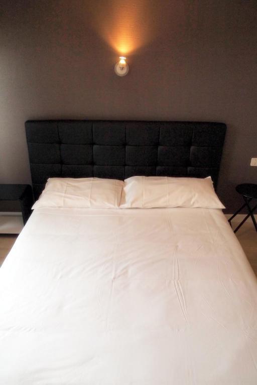 Hotel Le Rohu Séné Kültér fotó
