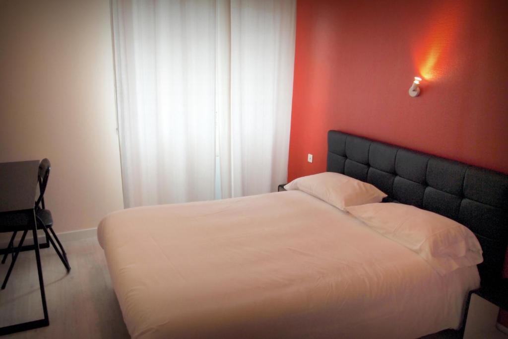 Hotel Le Rohu Séné Kültér fotó