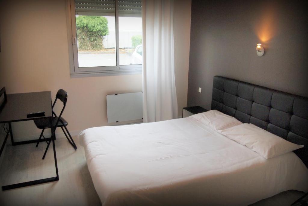 Hotel Le Rohu Séné Kültér fotó