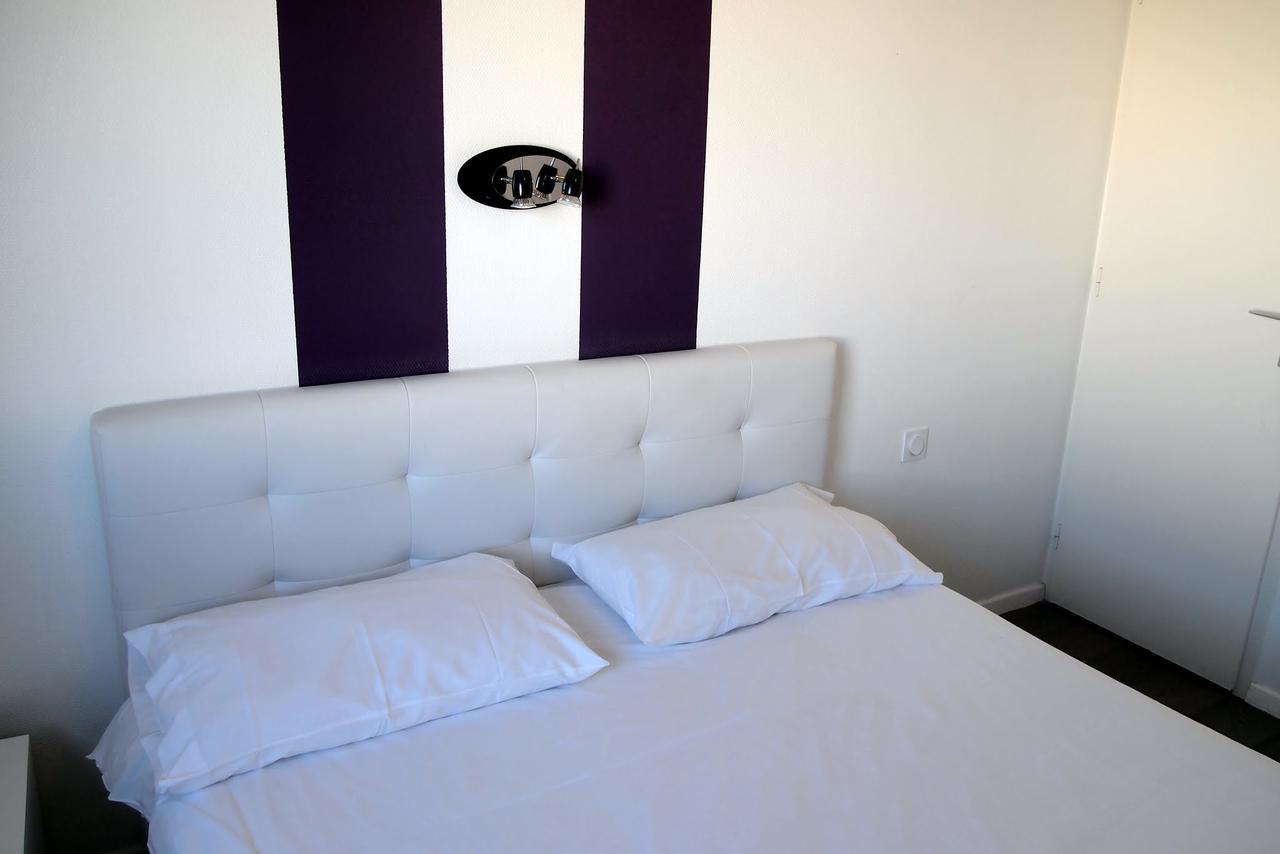 Hotel Le Rohu Séné Kültér fotó