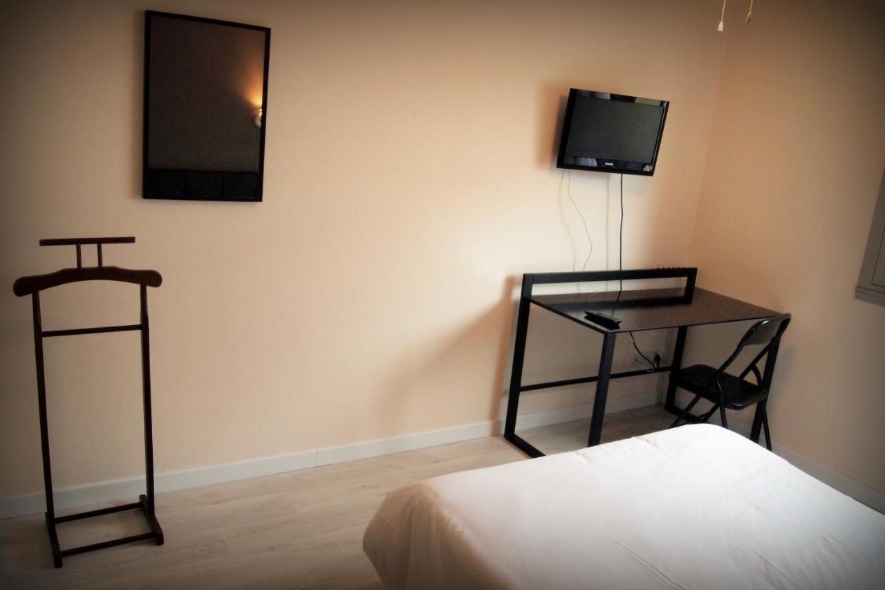 Hotel Le Rohu Séné Kültér fotó